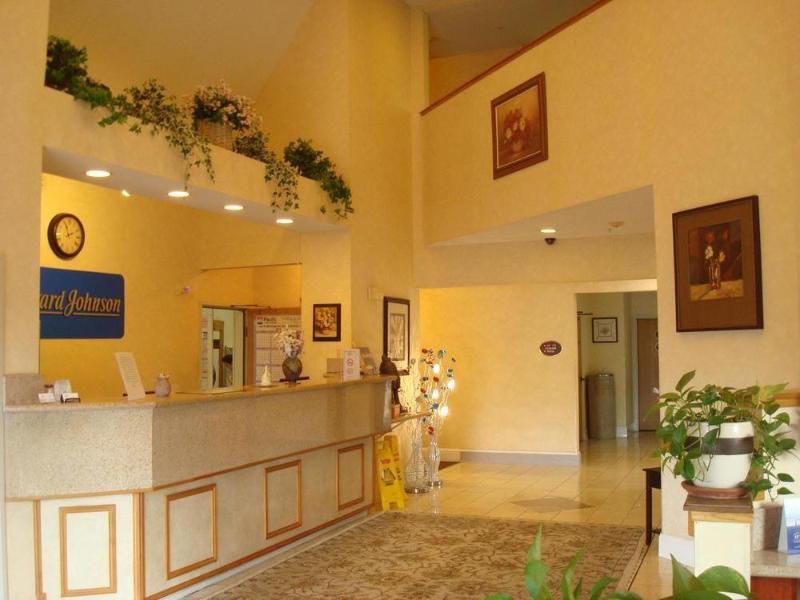 Howard Johnson By Wyndham Vancouver Hotel & Suites 外观 照片
