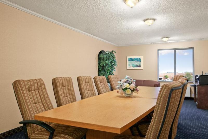 Howard Johnson By Wyndham Vancouver Hotel & Suites 外观 照片