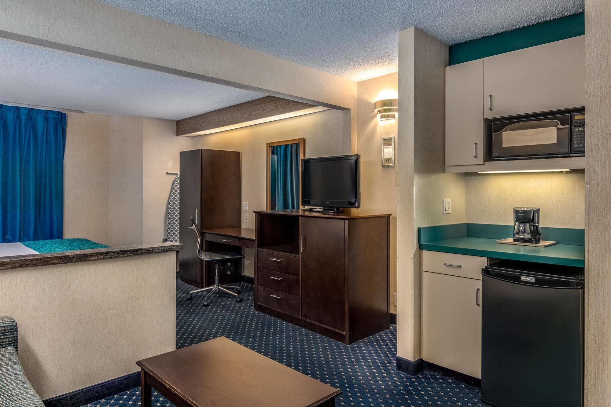 Howard Johnson By Wyndham Vancouver Hotel & Suites 外观 照片