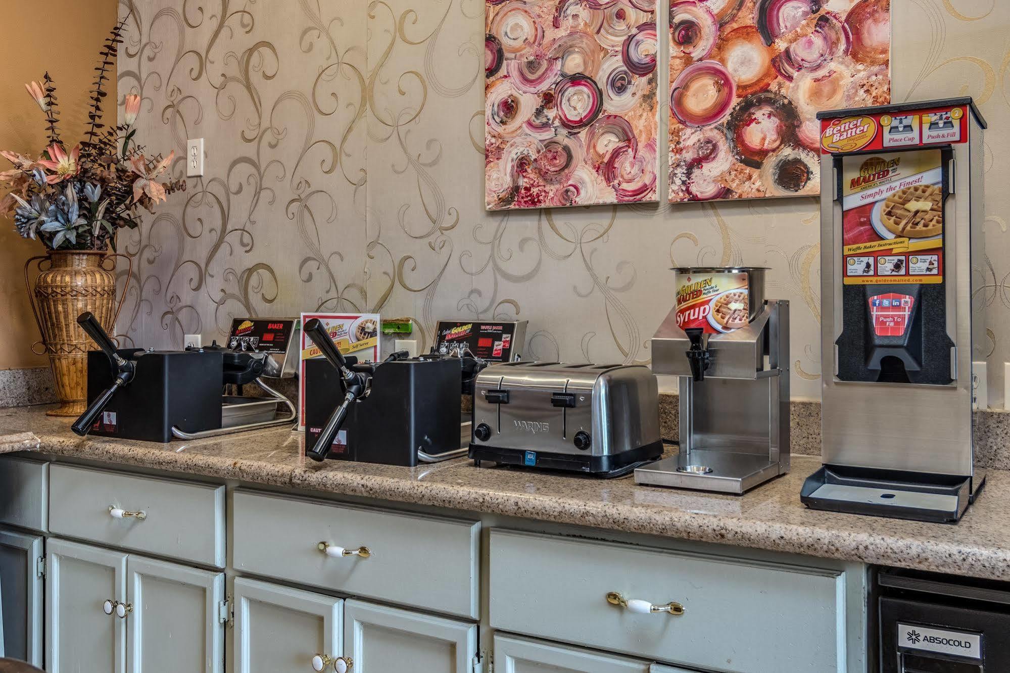 Howard Johnson By Wyndham Vancouver Hotel & Suites 外观 照片